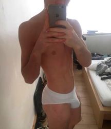 Underthere 57ab47541e523.jpg