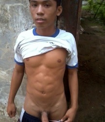 Random Asians 57c30956e000a.jpg