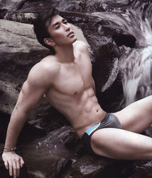 Constrained 57cedd658988d.jpg