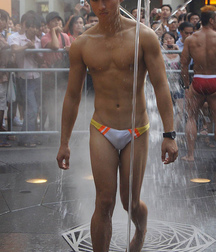 Get 'em off 57d2ce306d416.jpg