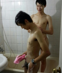 So many Asians to choose from 57dac515b1933.jpg