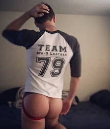 Bums for bumming 586a80c94996e.jpg