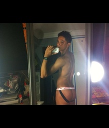 Bums for bumming 586a80dee676a.jpg