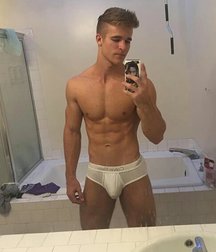 Bulging contents 586bcaa13032e.jpg