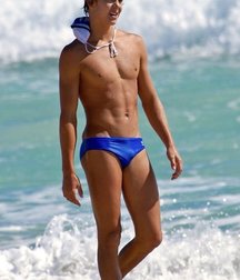 Bulging boys 586e771377f47.jpg