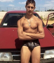 Bulging Boys 58c818b0db561.jpg