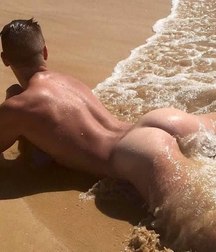 Bare Boy Butts 58e8e61ce2435.jpg