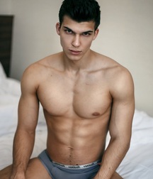 Boy Bulges 58e8e6acbf336.jpg