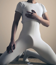 A b it of a bulge 58fcbf6086a54.jpg
