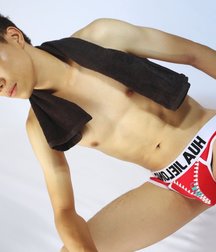 Bulging contents 5903597612032.jpg
