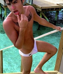 Tighties, not whities 5908964ec369b.jpg