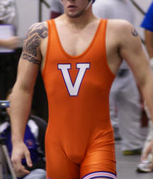 A bit of a bulge 595668b4f015d.jpg