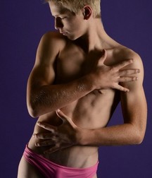 A bit of a bulge 599703e97047a.jpg