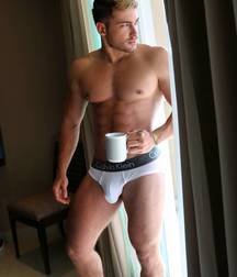 A bit of a Bulge 59a84d0405107.jpg