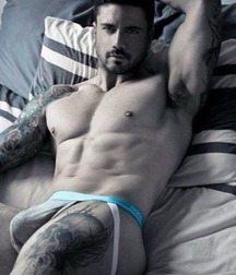 A Bit of a Bulge 59d4fd9d847bd.jpg