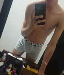 A Bit of a Bulge 59d4fd9ec33e5.jpg