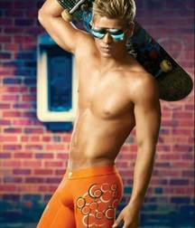 Bulges to admire 59da3b73322a8.jpg