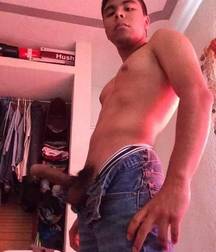 Lottsa Latinos 59df8c171a421.jpg