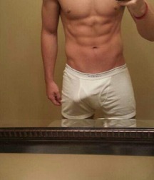 Boy Bulges 5a1309bdf2f00.jpg