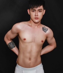 Boy Bulges 5a1309c265e2d.jpg