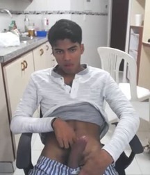 Latino Lads 5a201c369ee7b.jpg
