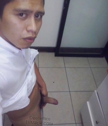 Latin Lads 5aa6aed39a064.jpg
