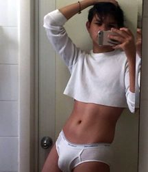 A bit of a bulge 5ab675aa4746a.jpg