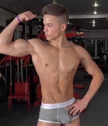 A Bit of a Bulge 5ac8db6a3404e.jpg