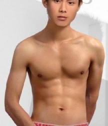 A Bit of a Bulge 5ac8db6d270da.jpg