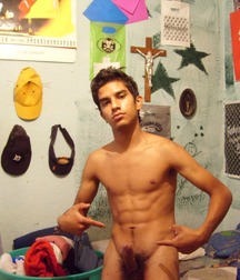 Latino Lads 5accd167e4f86.jpg