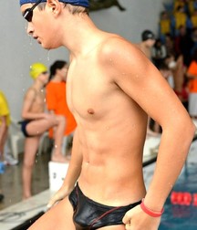 Covering Up  5b12af3ff3ba4.jpg