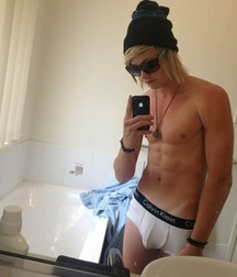 His secret stash 5b476af57c6c1.jpg