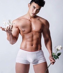 Get 'em off! 5b816689b09ec.jpg