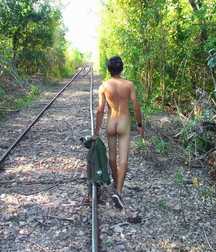 Boy Bums 5b93e26a4a671.jpg
