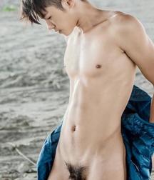Astounding Asians 5bd091db5e0a5.jpg