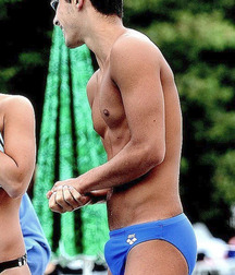 Get 'Em Off! 5c6acfbc4e445.jpg