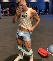 A Bit of a Bulge 5d34812fe024b.jpg