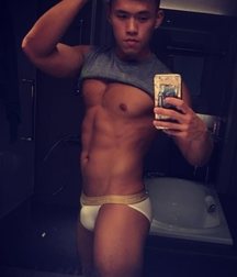 A Bit of a Bulge 5d3481382484c.jpg