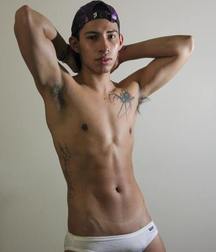 A Bit of a Bulge 5dde9e215f907.jpg