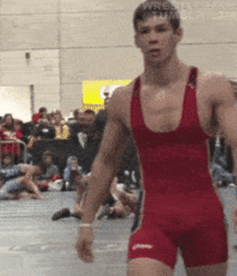 Packages 5e417679191b0.gif