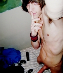 Shaved Boys Cocks GayPorn 2251 5f5790850068a.jpg