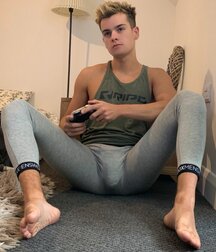 Contained Underwear and Bulges Boys Porn 5f5e1fe711aba.jpg