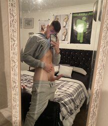 Shaved Smooth Cocks Boys Porn Selfies 2312 5fef3c6d88228.jpg