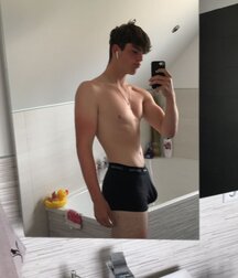 Boy Bumps Gay Tube 60afad0e8817d.jpg