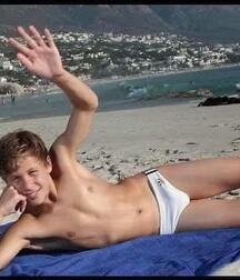 Twink Tube Lumps and Bumps 60f58b2215678.jpg