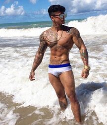Under Wraps Boys Porn 613778f57c9b8.jpg