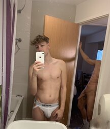 Get 'em off for the boys. Now!  619123c86c825.jpg