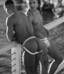 I've Wrapped Your Present  61ba18dfedd4d.jpg