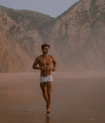 I've Wrapped Your Present  61ba18f7eb7f5.jpg