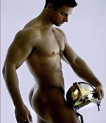 Bountiful Butts  61d9a12eb5740.jpg